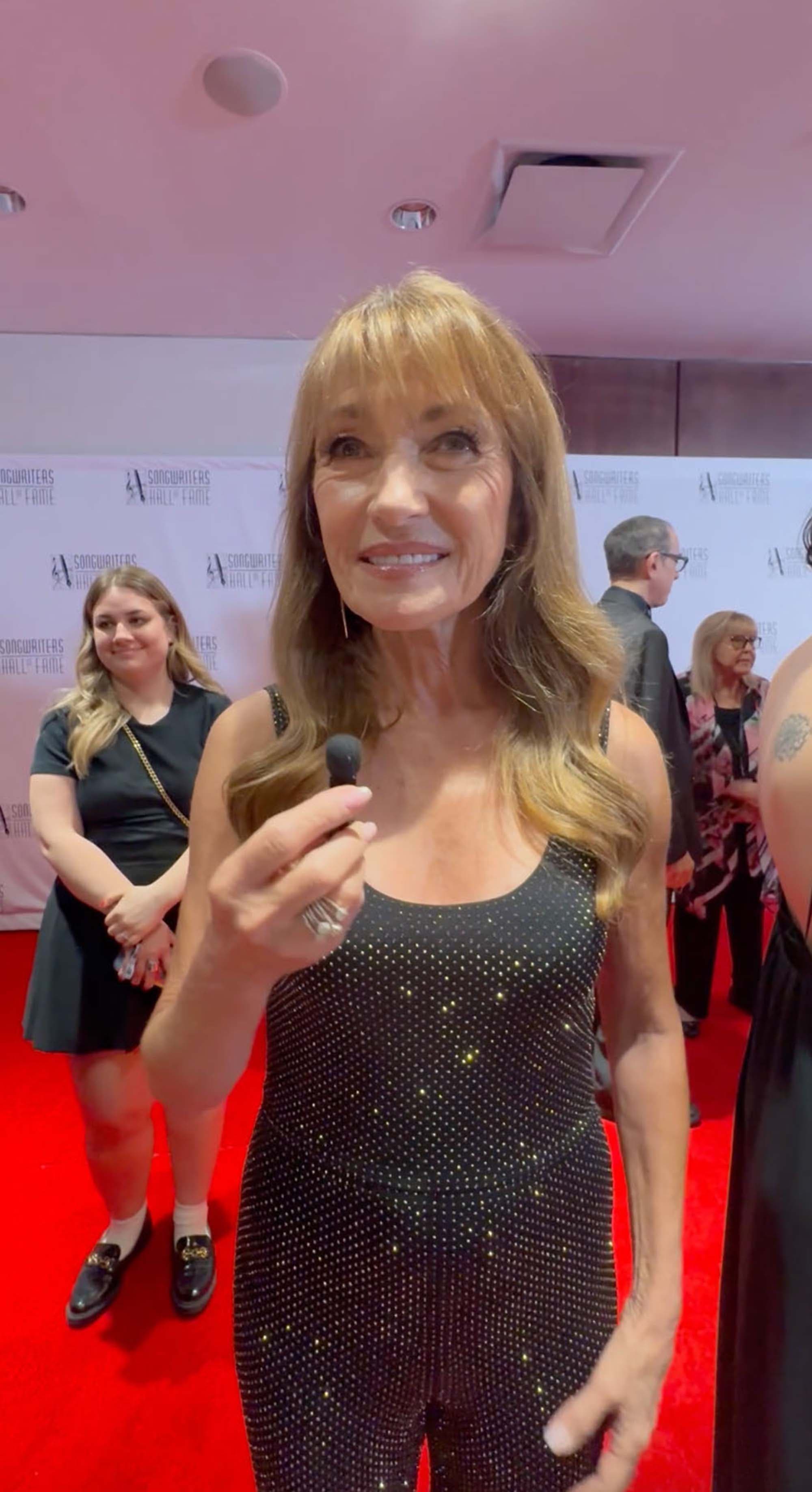 Jane Seymour, 75, reveals her secret to aging naturally: ‘No lasers, no fillers’ — 1 of 8