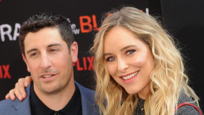 Jason Biggs’ Estranged Wife Reveals She Sent Him An ‘Awful’ Text When The Actor Moved Out Of Their Home After Split — 1 of 7
