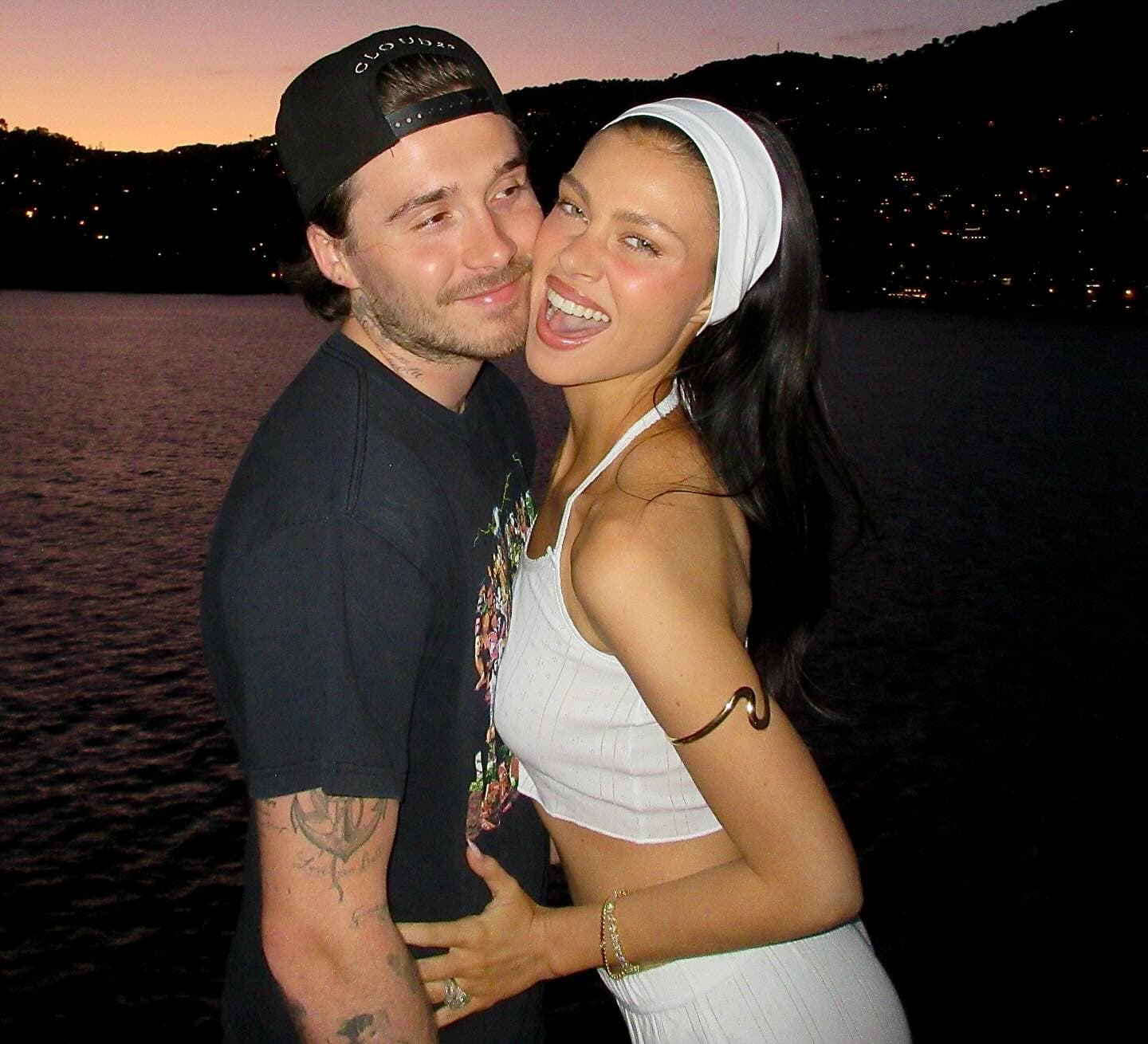 Nicola Peltz accidentally reveals racy artwork with Brooklyn Beckham in their LA home — 1 of 8