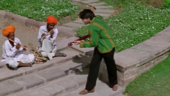 Actor who was once a rival to Shah Rukh Khan and Salman Khan disappeared after debut; one rumour even declared him dead