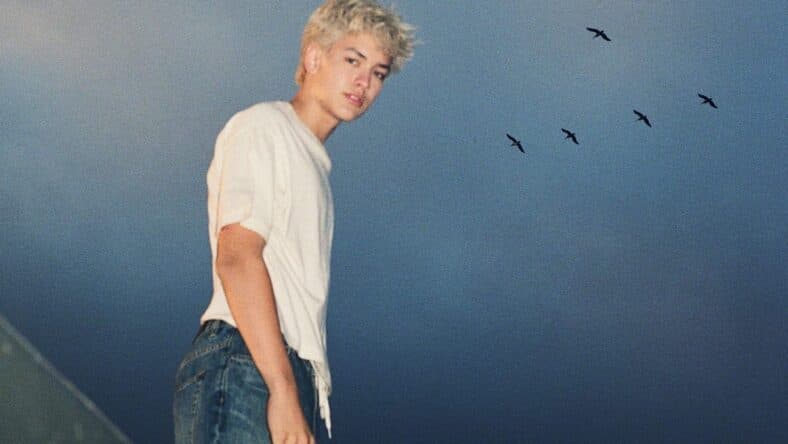 Hudson Stone Celebrates Release of Debut Single ‘Overthinker,’ Reveals Dad Curtis Stone’s Family Motto & Mom Lindsay Price’s Most Korean Trait